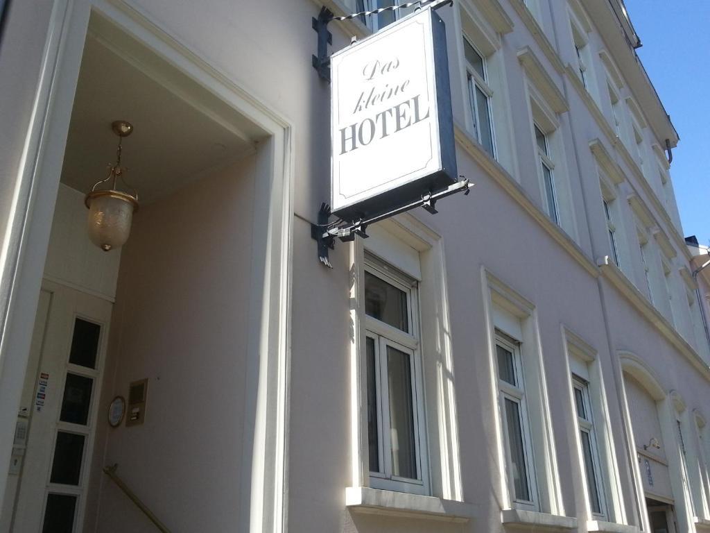 Das Kleine Hotel In Ruhiger Stadtlage Wiesbaden Exterior foto